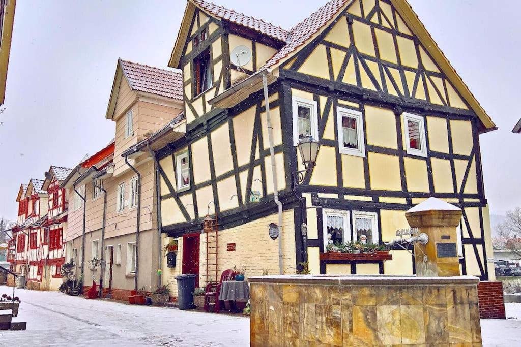 Fachwerkhaus Mitten In Der Altstadt - Ferien In Rotenburg Ротенбург ан дер Фулда Екстериор снимка
